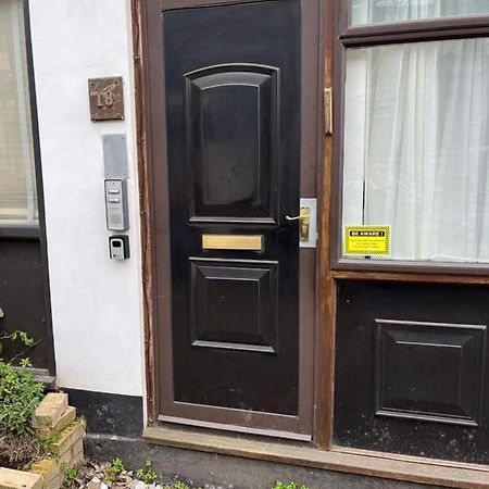 Studio Flat In The Heart Of Golders Green Londen Buitenkant foto
